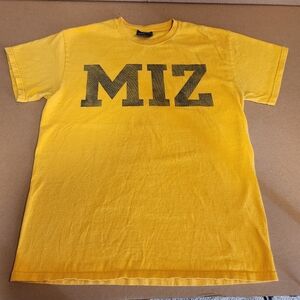 MV Sporr Yellow MIZZOI Graphic T-Shirt SZ M